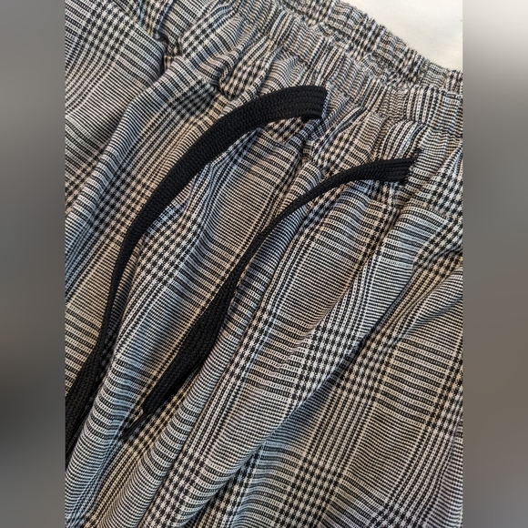 Emery Rose Plaid Drawstring Pants Medium NWT - Picture 2 of 8